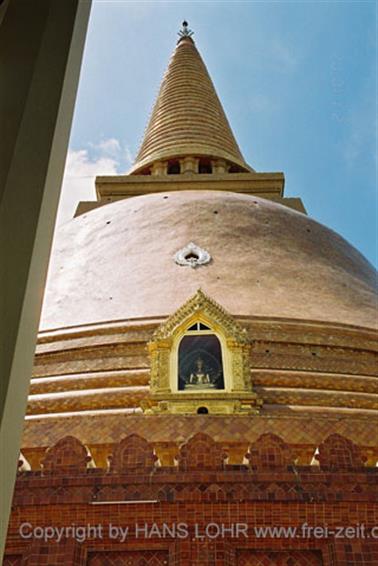 08 Thailand 2002 F1120028 Bangkok Tempel_478